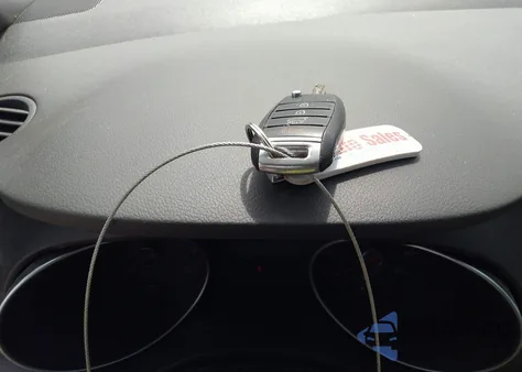 2015 Kia Sedona Lx из США, поврежденный, VIN KNDMB5C10F6044325